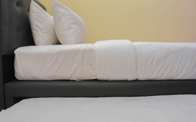 Comfort And Homey 2Br At Green Pramuka City Apartment