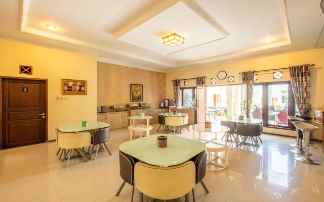 Aleyra Hotel and Villa Garut