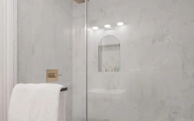 The George Luxury Boutique Inn