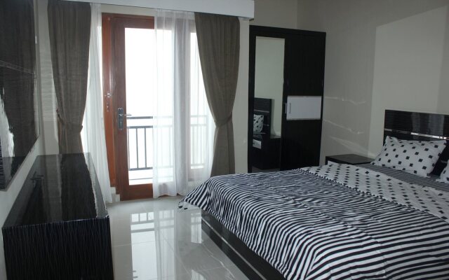 Crystal Vista Residence