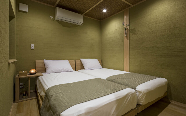 Kusamakura Kyoto Kawaramachi