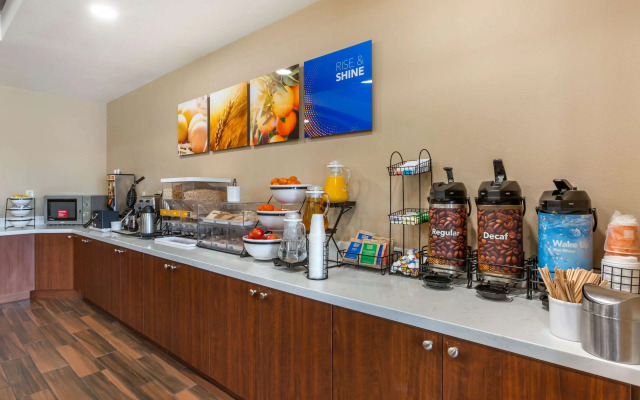 Comfort Inn & Suites Yuma I-8