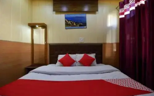 OYO 24828 Hotel Akshay