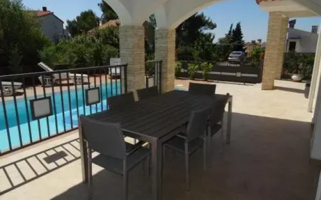 Villa KRK
