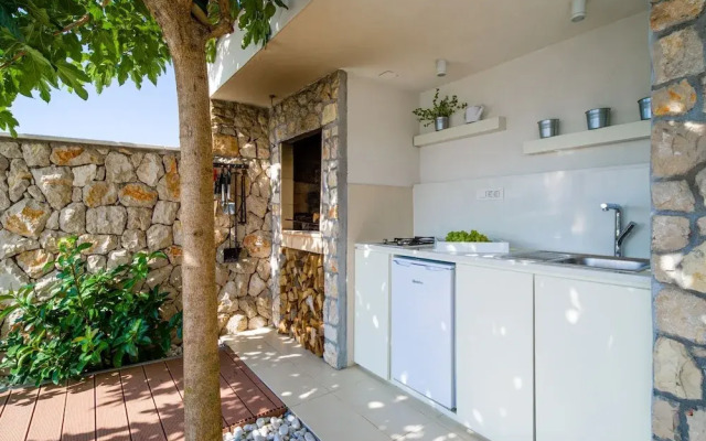 Luxury Villa Golden Eye