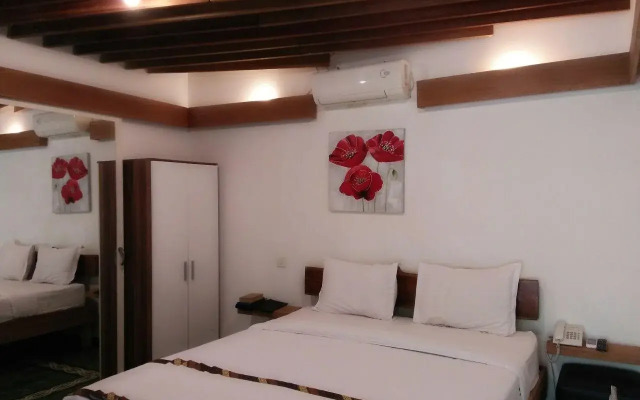 Flores Gallery Hotel