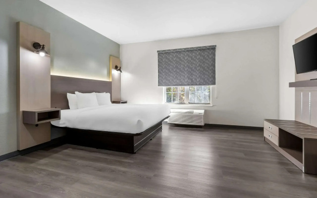 MainStay Suites Columbia Harbison