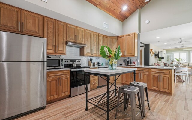 Historic Dream - Unit A