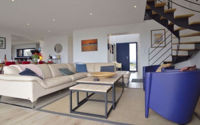 Maison du Phare de Port-Navalo