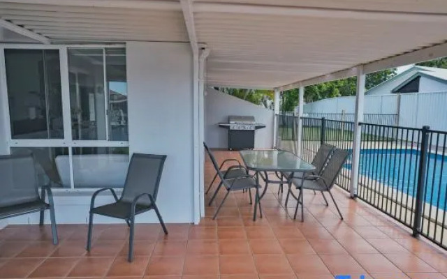 waterfront Cosy Getaway