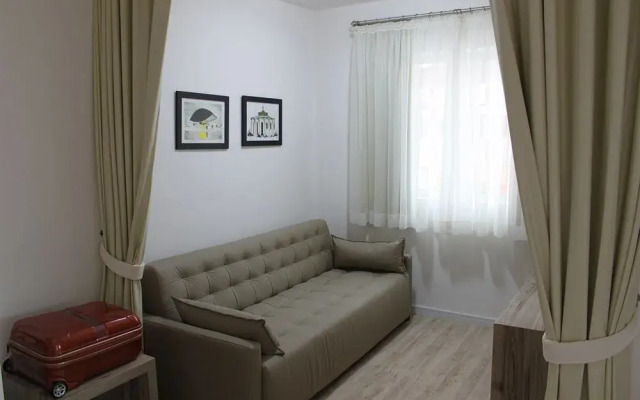 Real Plaza Flat Service
