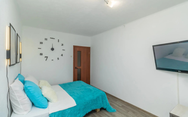 Novikov Courtyard on Dovator Street