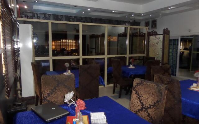 Belfem International Suites