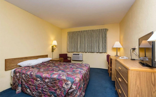 Motel 6-Moline, IL