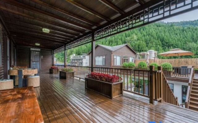 THE WUTAI MOUNTAIN Pu yin shan she