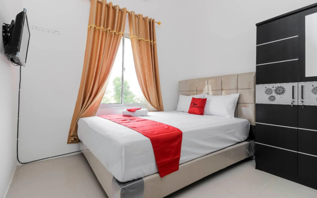 RedDoorz near Jembatan Ampera Palembang