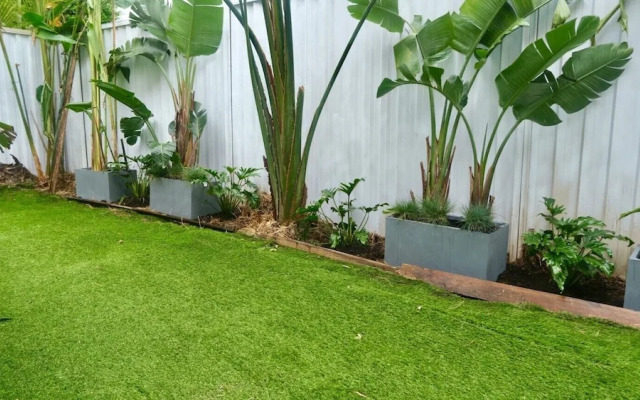 Coolangatta Surf & Stay 3 BR Townhouse
