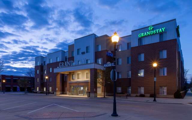 Grandstay Residential Suites Hotel - Sheboygan