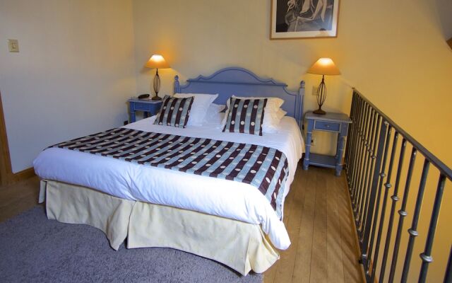 Hostellerie de la Tour d'Auxois