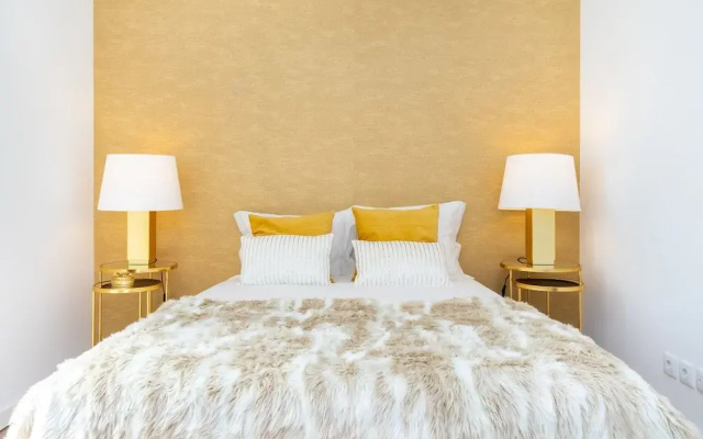 Golden Premium Apartment