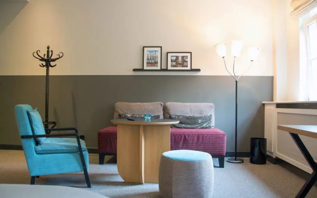 Apartment040