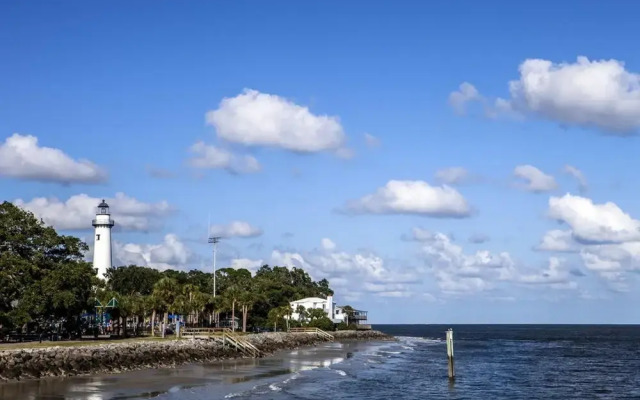 400 Ocean Suites by Lighthouse Vacations