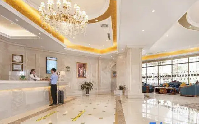 Vienna Hotel (Dingxi High Speed Railway Wanda Plaza)