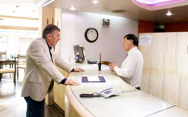 Hotel Alkazar