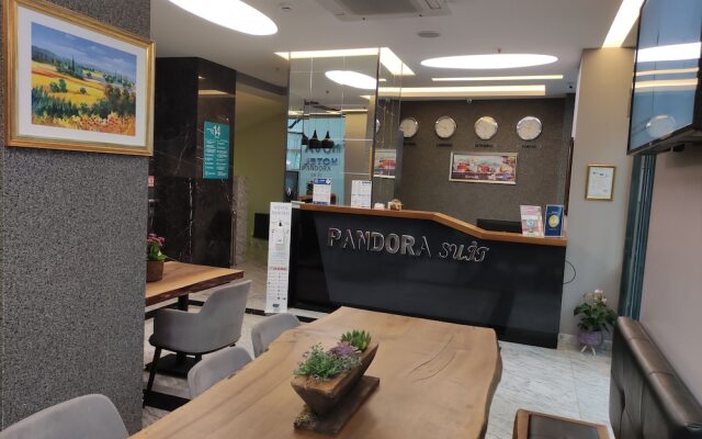 Pandora Suit Otel