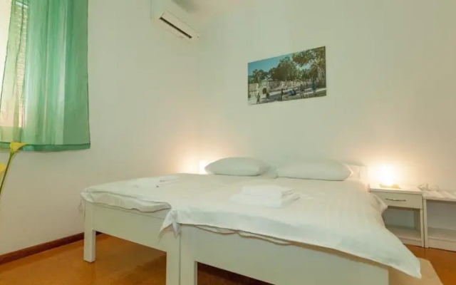 Accommodation Jarula