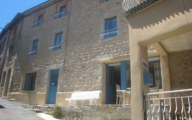 Gite de Chalm Village