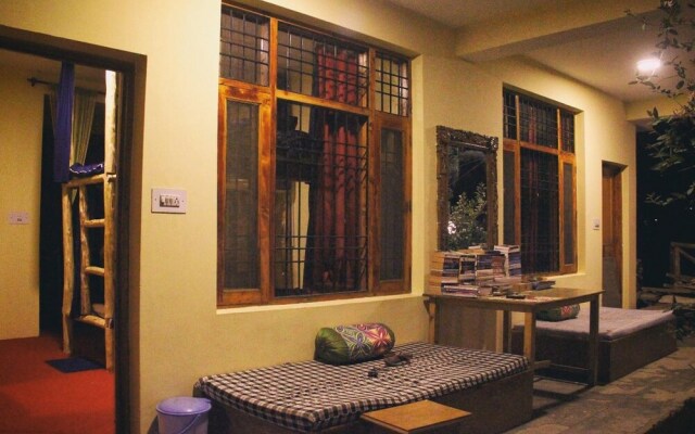 Red House Cafe Manali