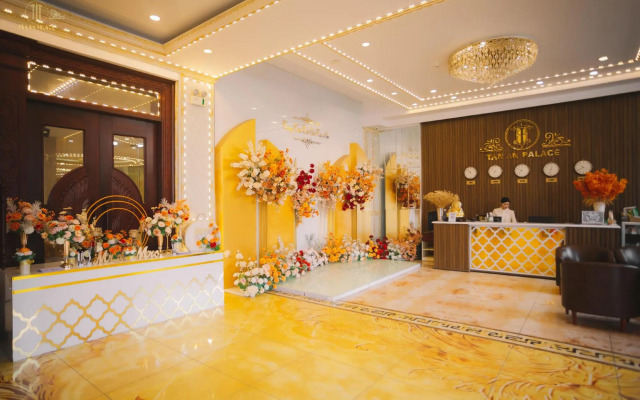 Tan An Palace