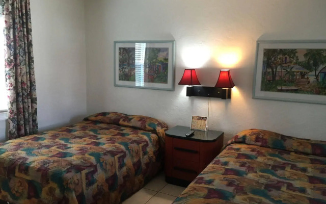 Travelers Inn