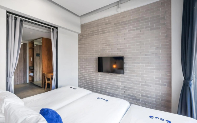 Kokotel Bangkok Surawong