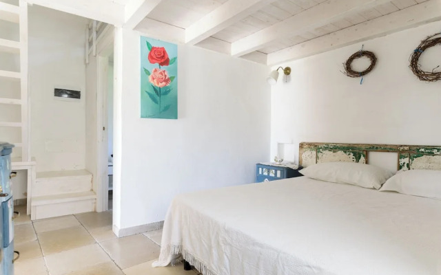 Trullo Mandorlo by Wonderful Italy