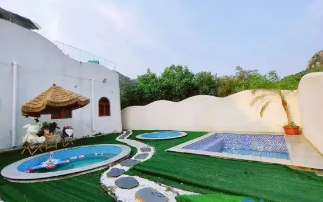 Tianjin hobbit cabin B & B (xijingyu store)