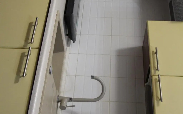 Lorf Hostel&Apartments