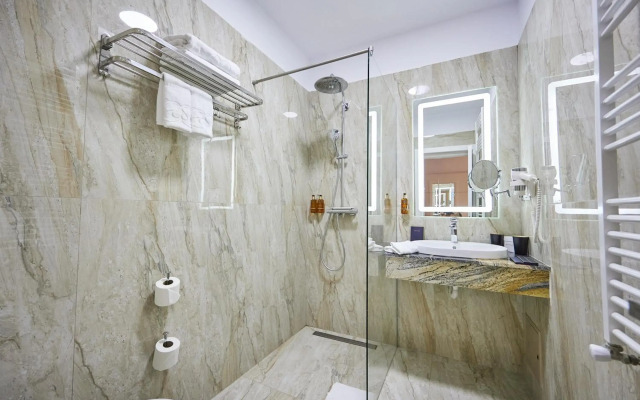 Lebada Luxury Resort & Spa