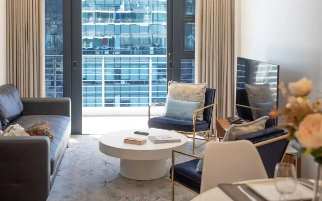 16 On Bree Unit 1713