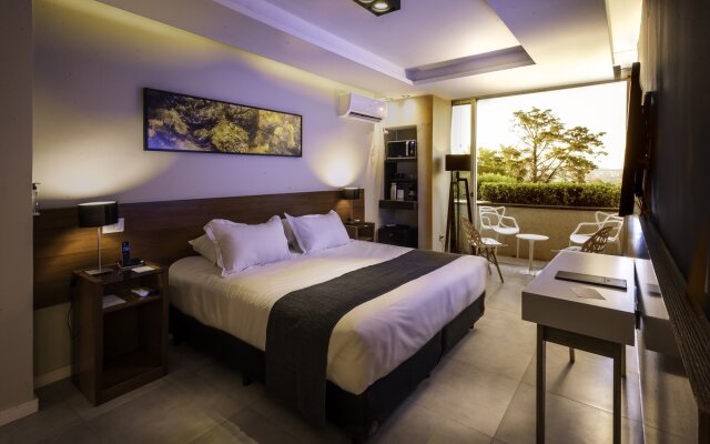 Pinares del Cerro Resort & Suites