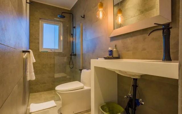 Boca Catalina 2bd 2bt Apt 1