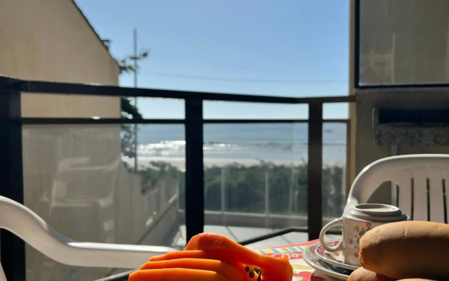 Apartamento Confortável Pé na Areia