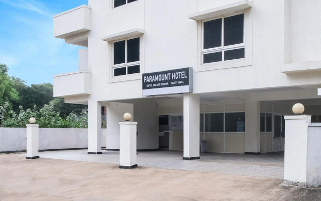 OYO Flagship 67556 Paramount Hotel