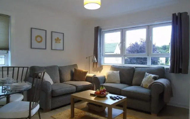 Snug - Faodail Apartment