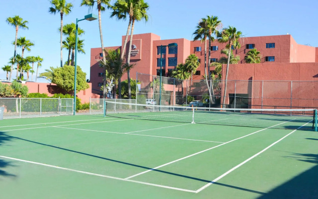 Hotel Coral And Marina