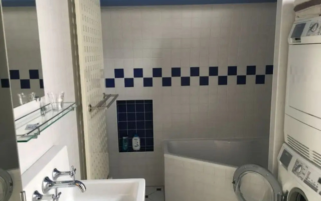 Aan de Kade Comfortable Holiday Residence