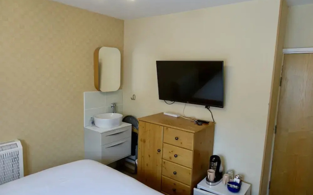 Abinger Guest House