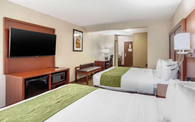 Comfort Suites Omaha East-Council Bluffs