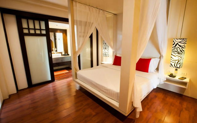 Pao Jin Poon Beach Front Villa
